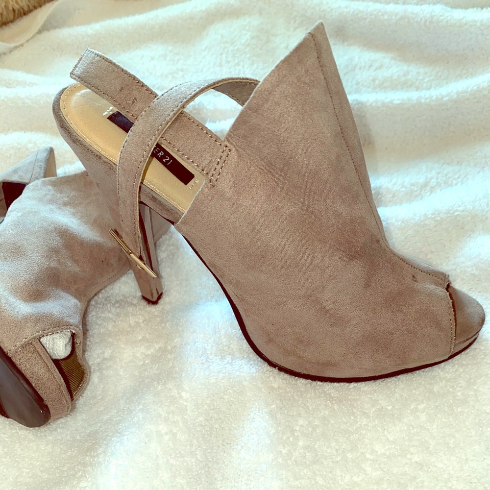 7.5 heels